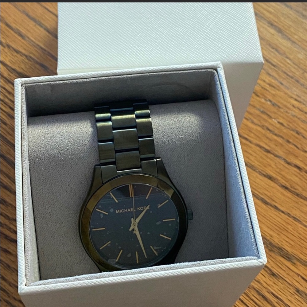 New Men’s Michael Kors watch - Picture 3 of 5